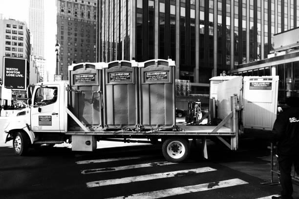 Best Portable restroom solutions  in Bowling Green, MO